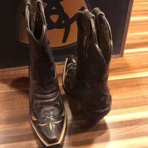 Ariat cowboy boots Dahlia size 7 leather brown